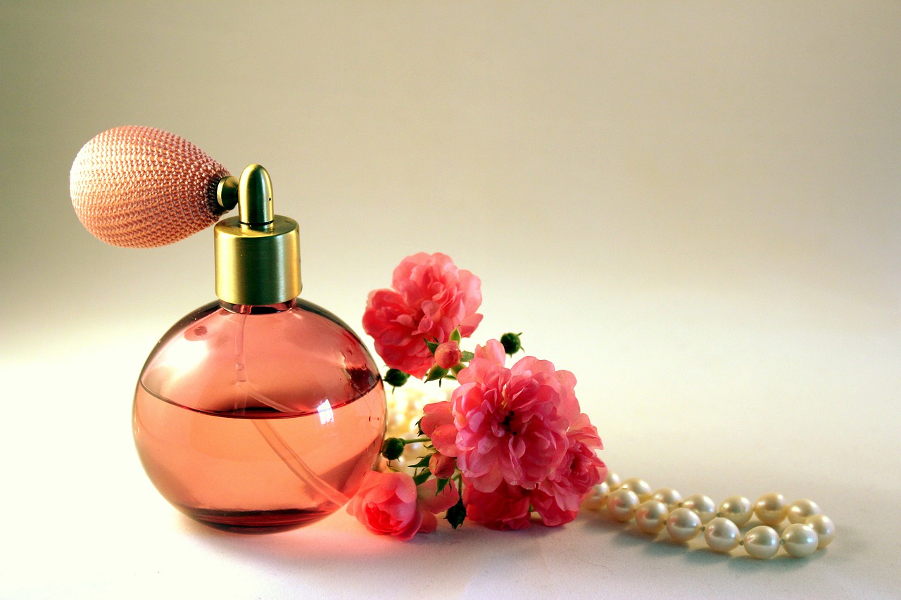 Czy kupiłabyś perfumy bez ich wąchania?